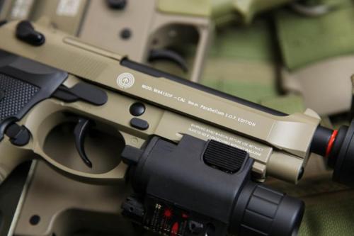 beretta M9a1 GBB от SOCOM Gear с тактическим фонареми глушителем beretta M9a1 GBB от SOCOM Gear с тактическим фонареми глушителем