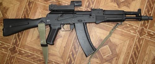 Cyma cm.040d AK-105 с установленной коброй Cyma cm.040d AK-105 с установленной коброй